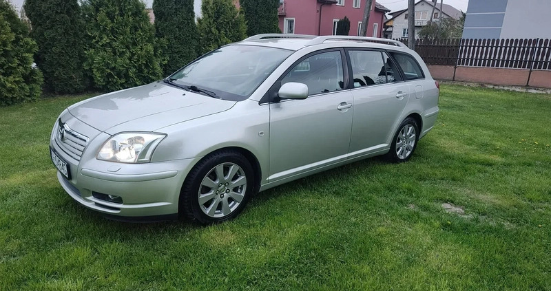 Toyota Avensis cena 13900 przebieg: 240000, rok produkcji 2006 z Chorzów małe 106